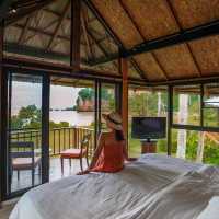 รีสอร์ทลับ ที่ต้องนั่งเรือไป Tinidee Hideaway 
