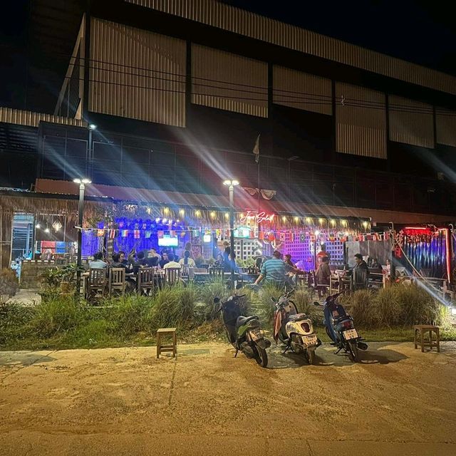 โจรสลัด​  คาเฟ่​ @สิงห์บุรี​ ที่เชคอินที่อยากแนะนำ