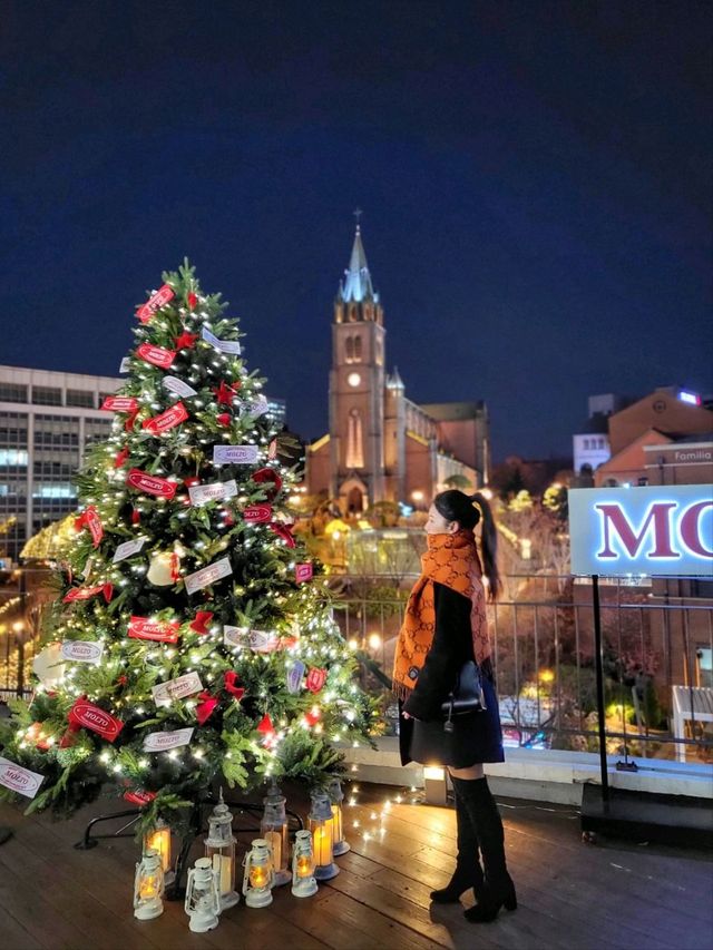 크리스마스시즌에 가장 아름다운 카페 몰또에스프레소바🎄
