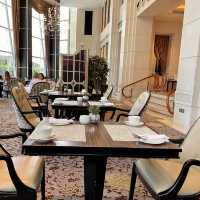 High-Tea moment at Brasserie Les Saveurs