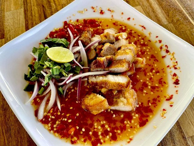 เปรี้ยวปาก อยากชิม : ร้านยำวิวธรรมชาติสุดเลิศ