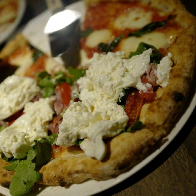 호치민 피자 맛집 4ps pizza