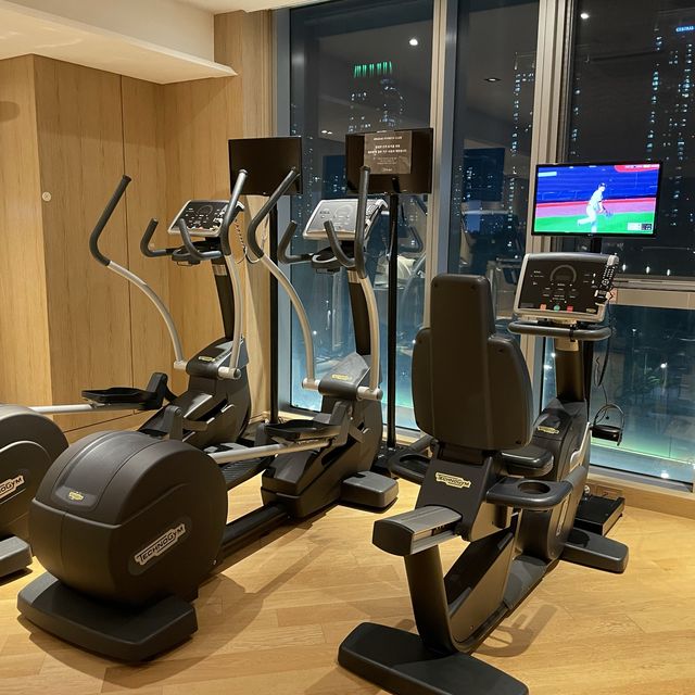 날이 더워 운동가기도 힘든데 놀러가고는 싶다면? 시설 좋은 피트니스 센터가 있는 <오라카이 송도파크호텔>