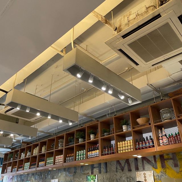 越南生肉河粉專門店之午餐
