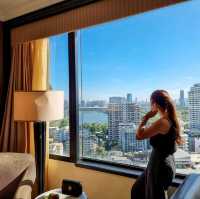 มาพักผ่อนกันที่ Sheraton Grande Sukhumvit