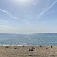 바르셀로네타 해변의 청량한 오션뷰🏖