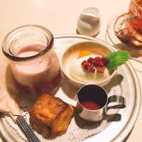 ゲストハウスのあなごのねどこと併設してるカフェ！
