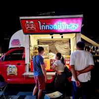 The Food Truck Experience Outside IconSiam