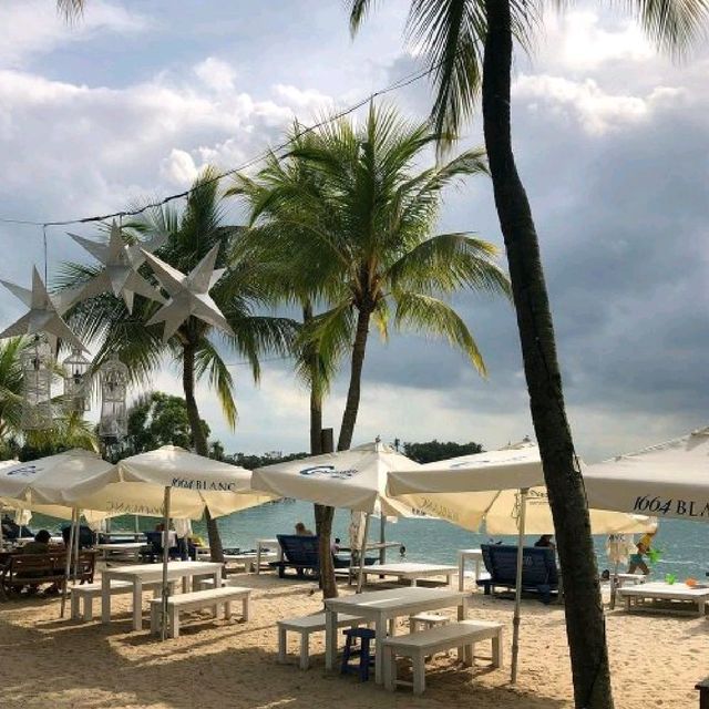 Coastes - restaurant on the beach
