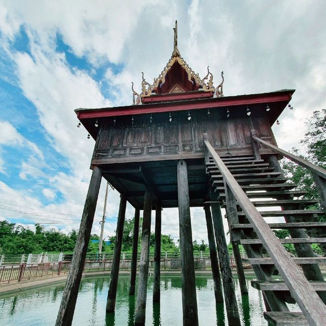 หอไตรกลางน้ำภูมิปัญญา​โบราณ