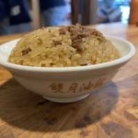 《台北》雙月食品社 青島店！
