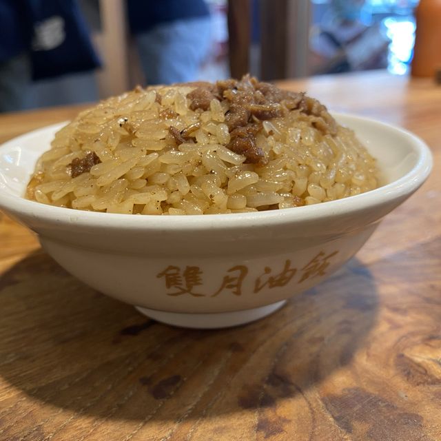 《台北》雙月食品社 青島店！
