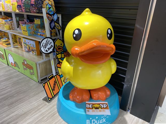 全港最大間嘅B duck主題旗艦店😍
