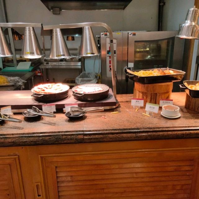 新竹煙波湖濱本館-西餐廳1樓早餐用餐環境舒服