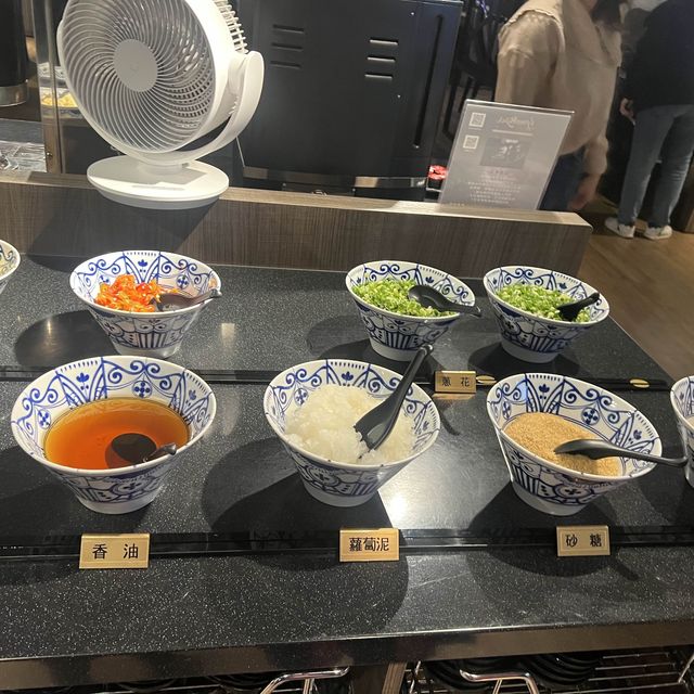 超狂的狂野麻神火鍋+牛排+螃蟹 吃到飽 只有更狂