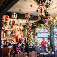 Hippo Cafe’&Restaurant ชลบุรี