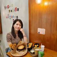 【觀塘工廈特色漢堡餐廳🍔】