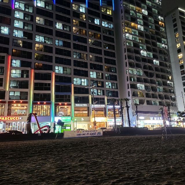 부산 광안리 해수욕장, 밤 산책하기 좋은 곳
