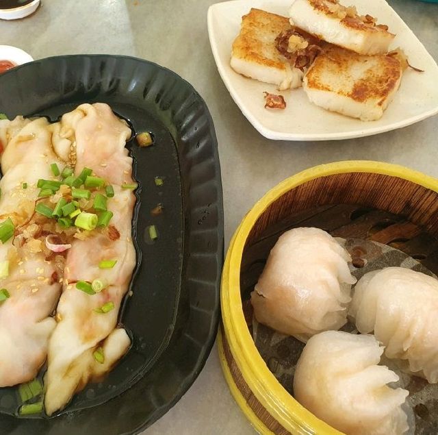 Cheap and good dim sum at AMK!