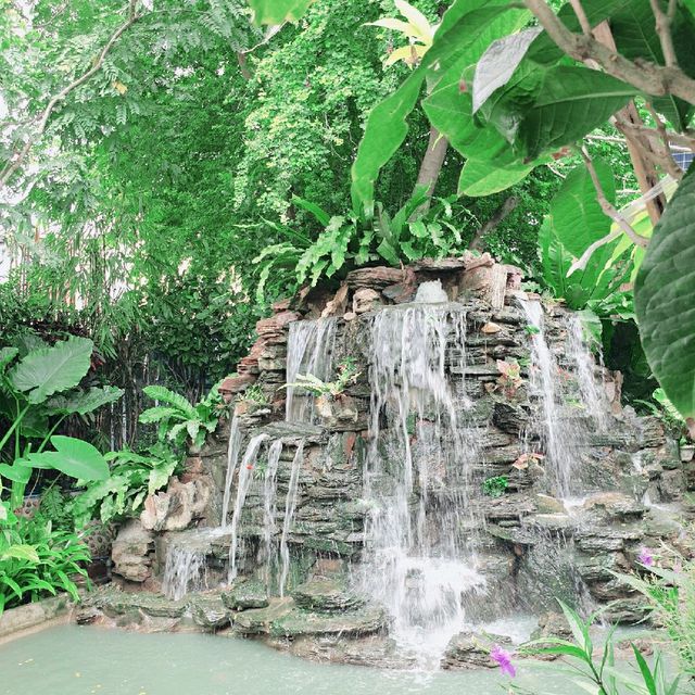 บ้านสวนแสนรัก Garden Cafe' & Restaurant 