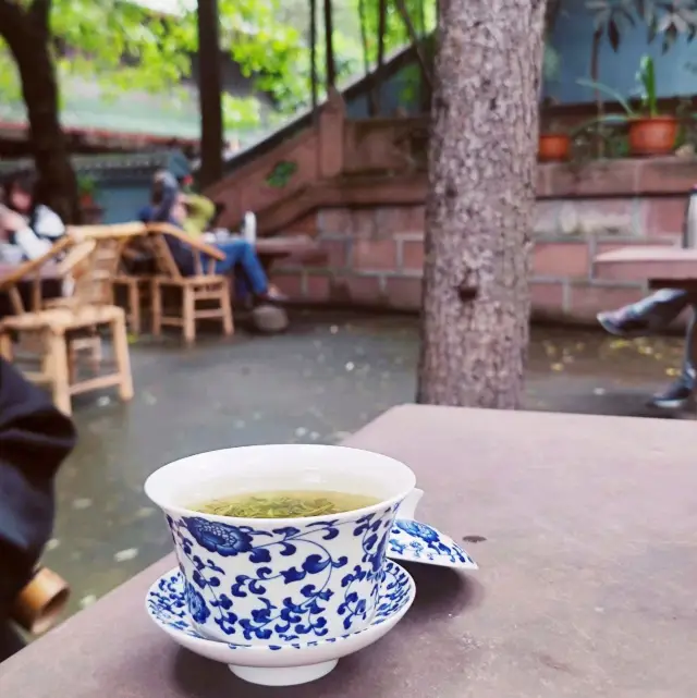 Hot Autum-Tea in Qingyang's Tea-Garden