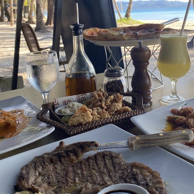 Eating with the view of the beach! 