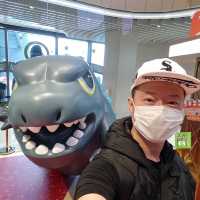 將軍澳臨海地段萌爆哥斯拉展