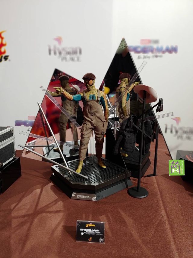 銅鑼灣希慎廣場同蜘蛛俠展售