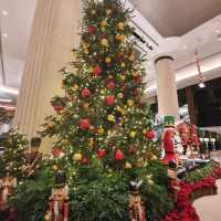 Festive Decoration at Shangri-La lobby