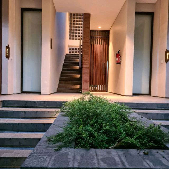 RAMAYANA SUITE & RESORT KUTA BEACH BALI