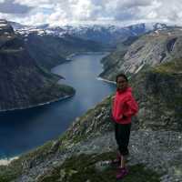 Edge of Trolltunga