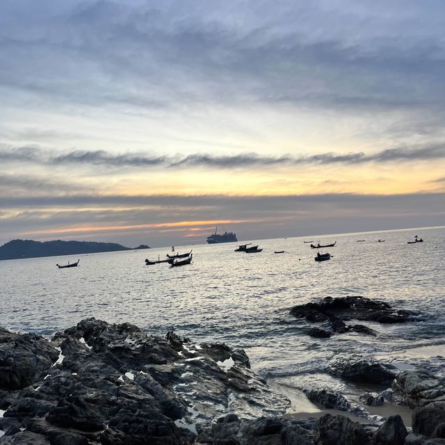ถ่ายรูปกับ Sunset ที่หาดกะหลิม