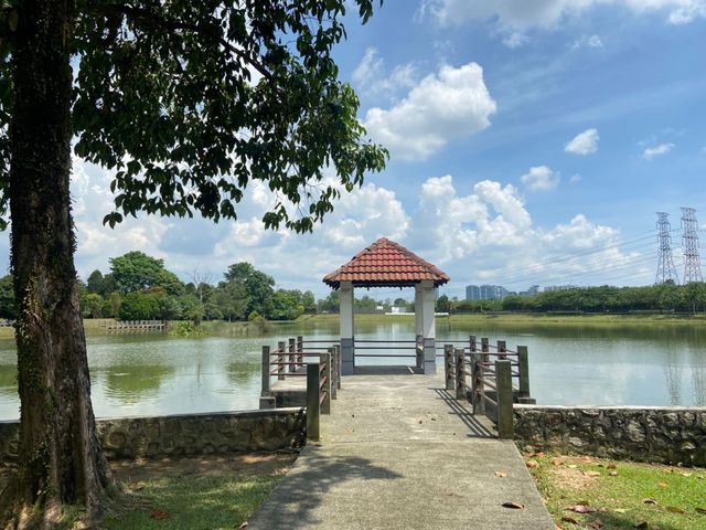 Laman Tasik Pandan at Taman Molek JB