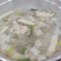韓国/ソウル【東大門】タッカンマリ通りの老舗！スープが決め手の人気店💛