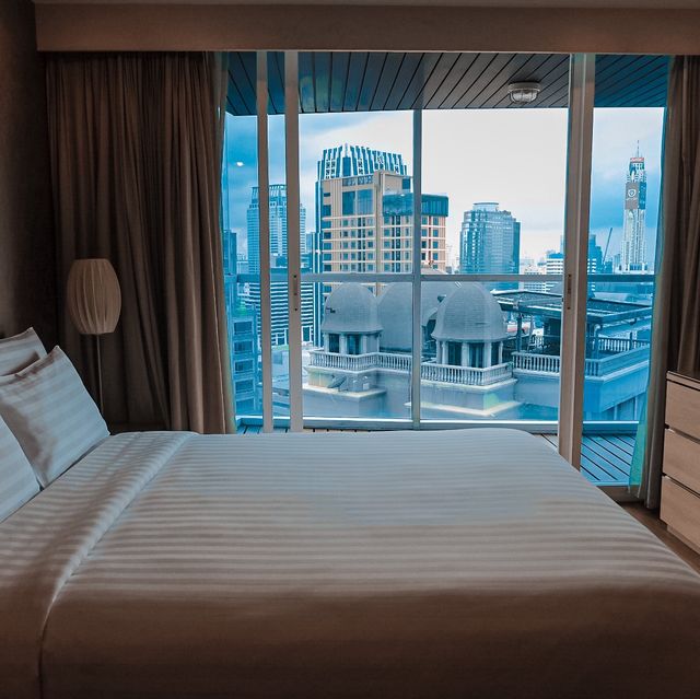 ไปนอนโรงแรมท่ามกลางตึกกัน🏢