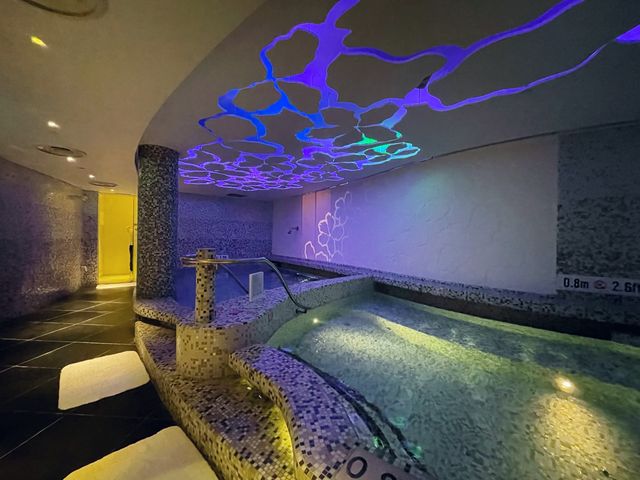 Relax at the wet spa lounge at W Singapore