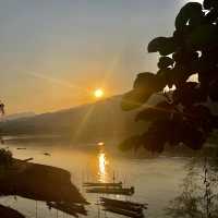 Walking along Mekong and Maekharn river 