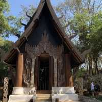 พิพิธภัณฑ์บ้านดำ เชียงราย