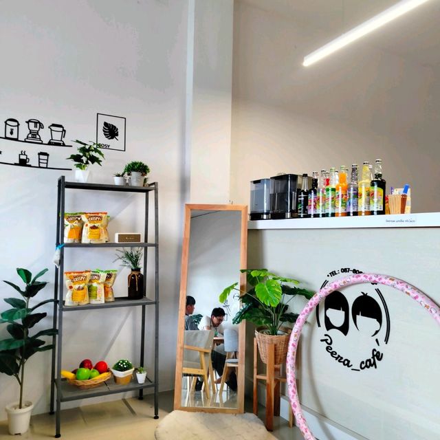 คาเฟ่เล็กๆ ละแวกนิคมกบินทร์บุรี