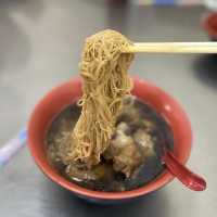 ［台中市/大甲］ 正兄弟當歸鴨肉麵線🦆｜大甲鎮瀾宮美食 當歸喝起來很順口 鴨肉多 CP值很高🤤 