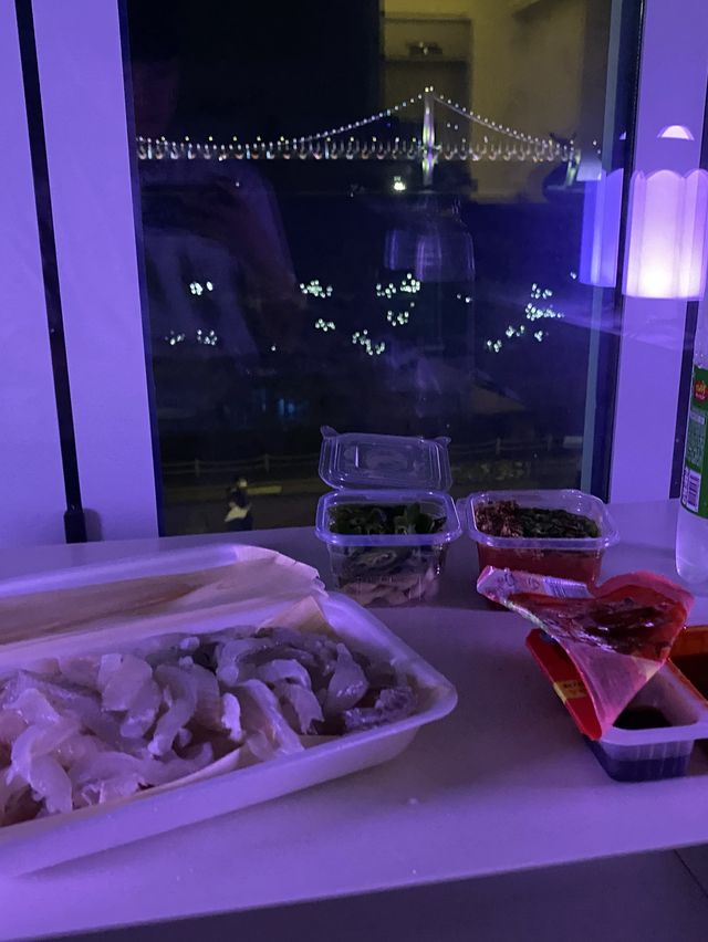 광안리 앞 최고 가성비의 오션뷰 캡슐 호텔 체험기!