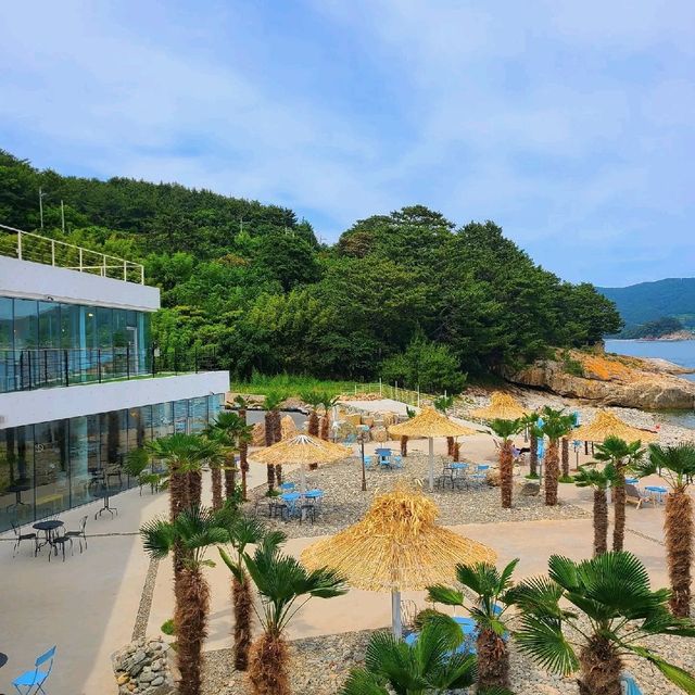 오션뷰가 한 눈에 펼쳐지는 거제카페 "글래씨스"