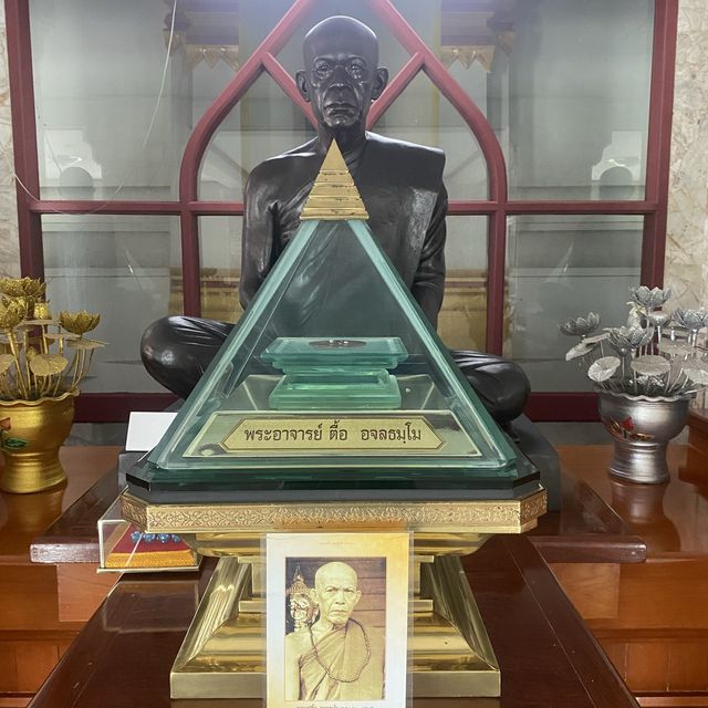 วัดอโศการาม ฝั่งโบสถ์ขาวและรอบนอก