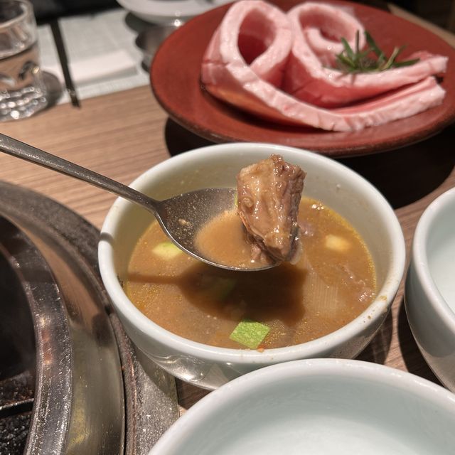 成日覺得餐廳🍴個名較難記、簡單記！去搵盧覓雪❄️哈哈😄