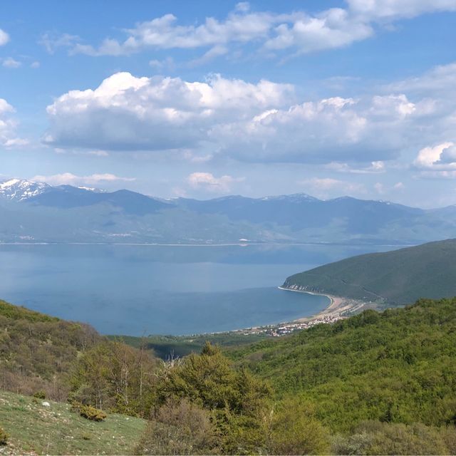 amazing landscape with beautiful hikes 