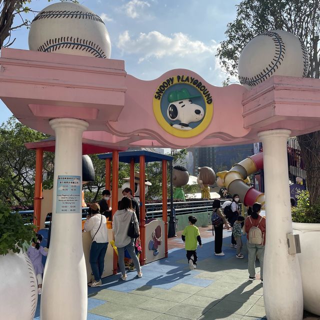 卡通人物史努比樂園