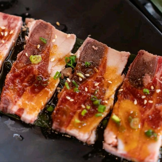 𝙄𝙉 𝙏𝙃𝙀 𝙈𝙄𝘿𝘿𝙇𝙀 𝘽𝙔 𝙆𝘼𝙄𝙕𝙀𝙉 🥩