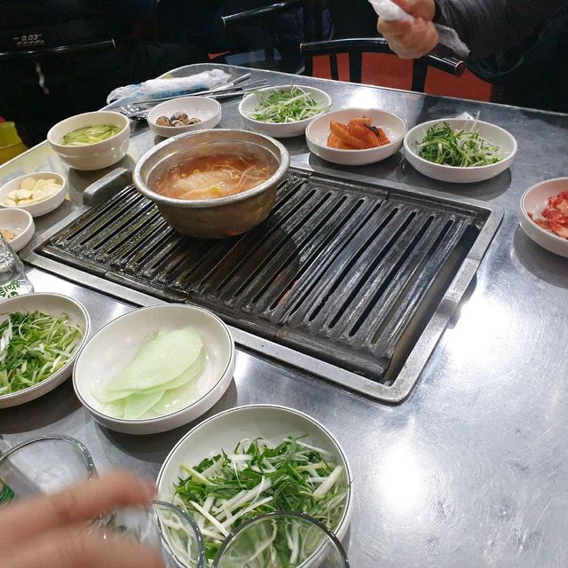 추운 겨울 연탄구이가 땡긴다면 익산 왕십리연탄주먹구이