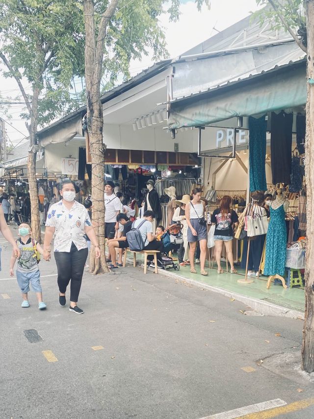 เดินตลาดนัดจตุจักร | กรุงเทพ