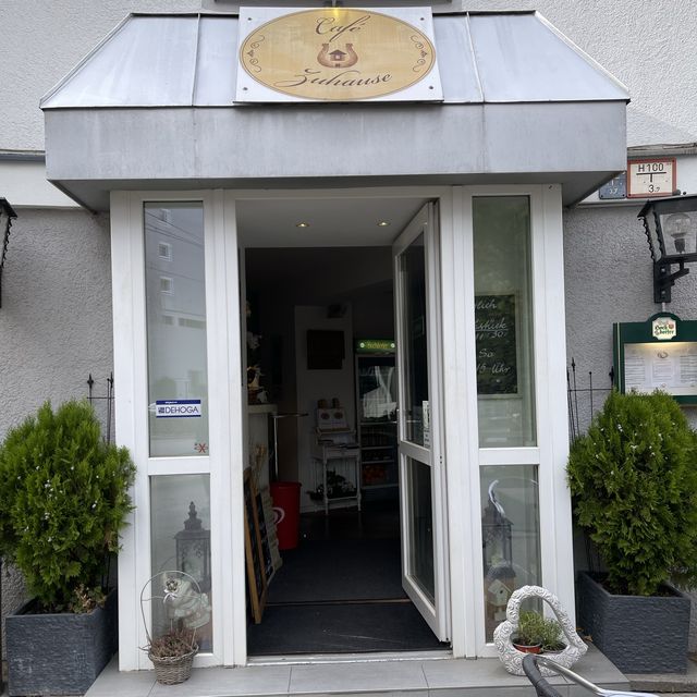 Traditional German Food @ Café Zuhause
